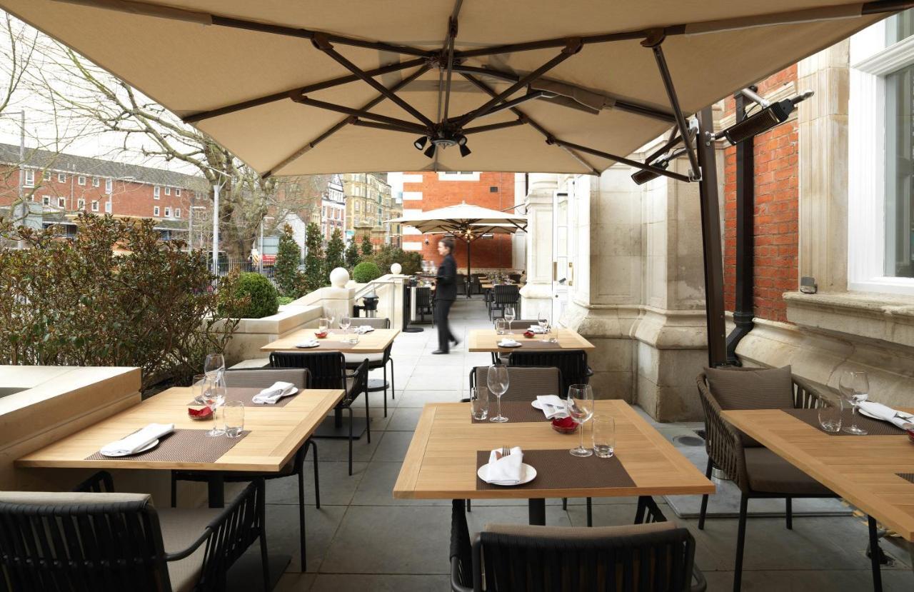 The Lalit London Otel Dış mekan fotoğraf The Terrace at The Ivy